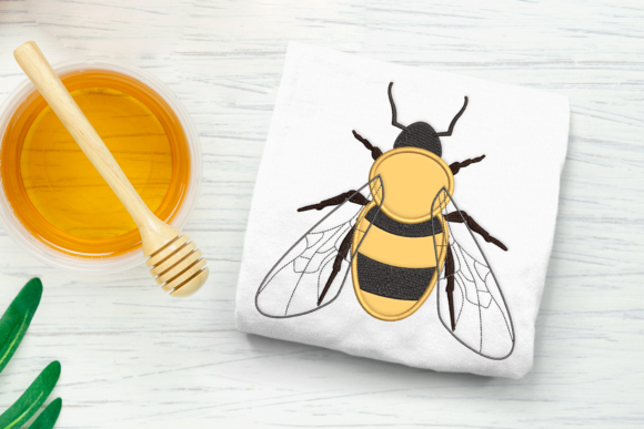 Realistic Bee Applique